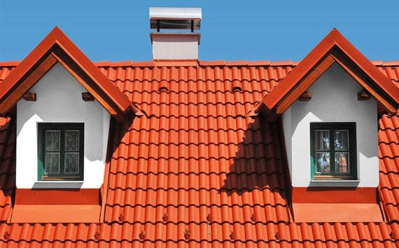 Économisez sur votre projet : les astuces clés pour une rénovation de toiture réussie !