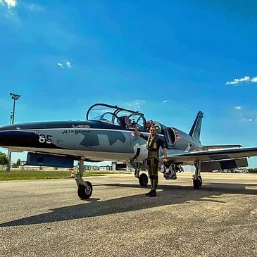 Piloter un avion de chasse : le bon plan pour vivre une expérience totalement décoiffante